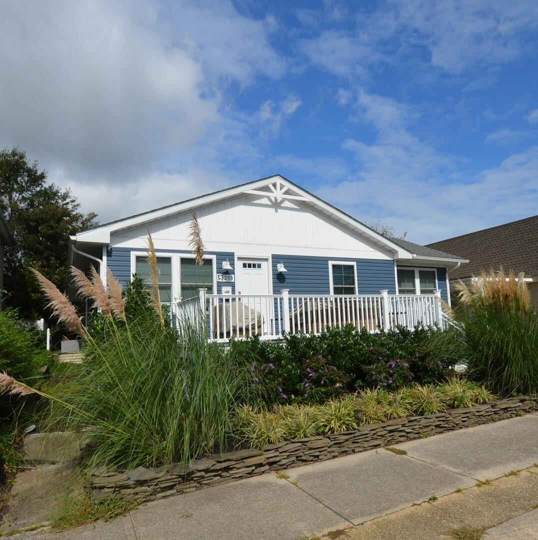 Mann & Sons-253 Country Club Drive -image-1