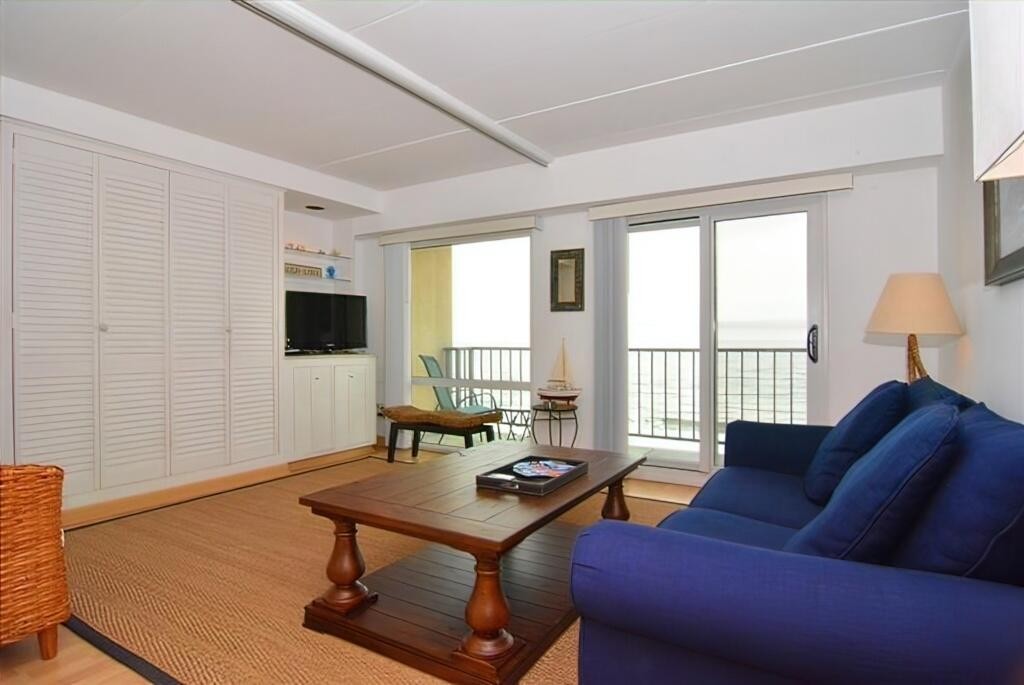 Rehoboth Beach Vacation Rentals-Star of the Sea 510-image-1