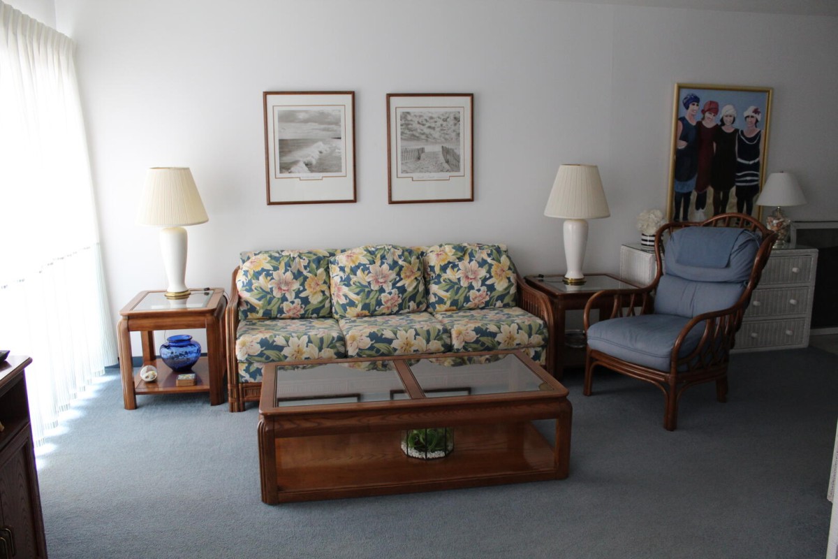 Rehoboth Beach Vacation Rentals-Patrician Towers 304-image-1